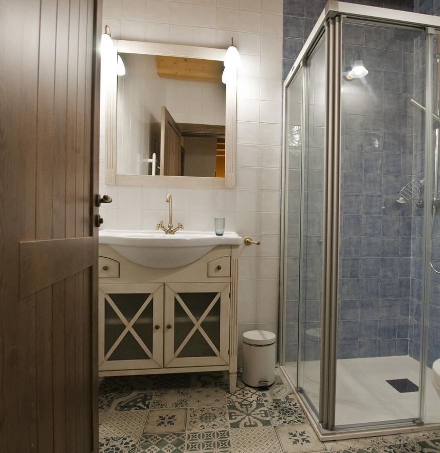 La Casa De Beli Otel Tardajos Dış mekan fotoğraf