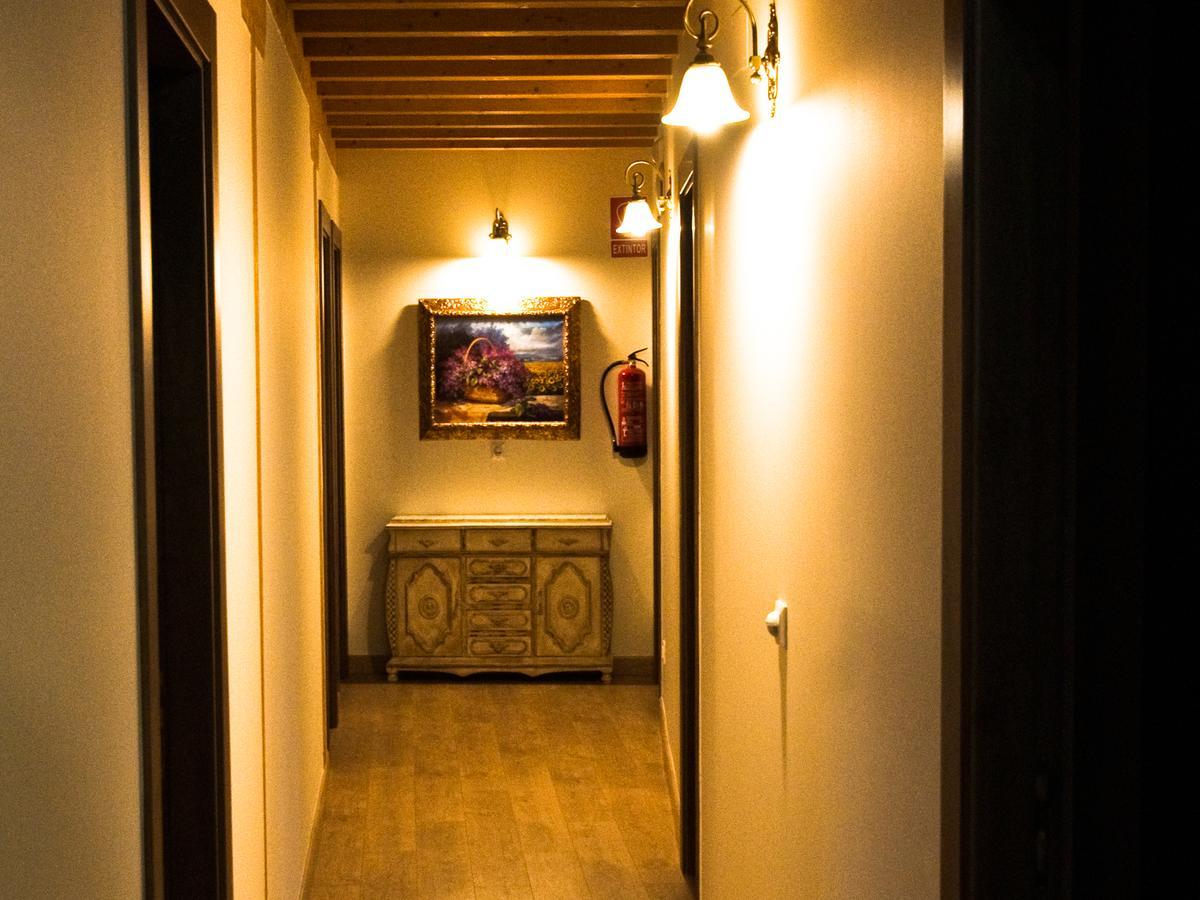La Casa De Beli Otel Tardajos Dış mekan fotoğraf