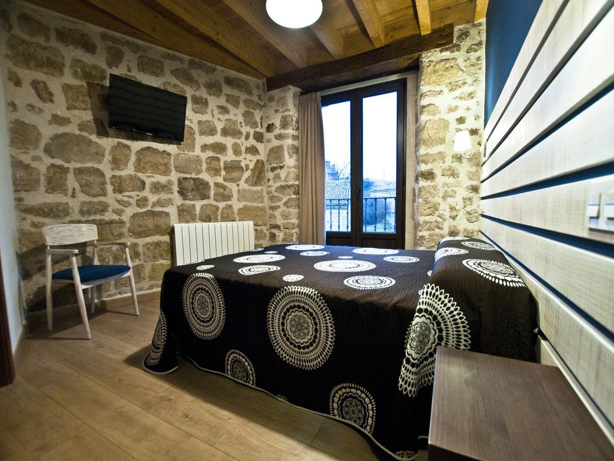 La Casa De Beli Otel Tardajos Dış mekan fotoğraf