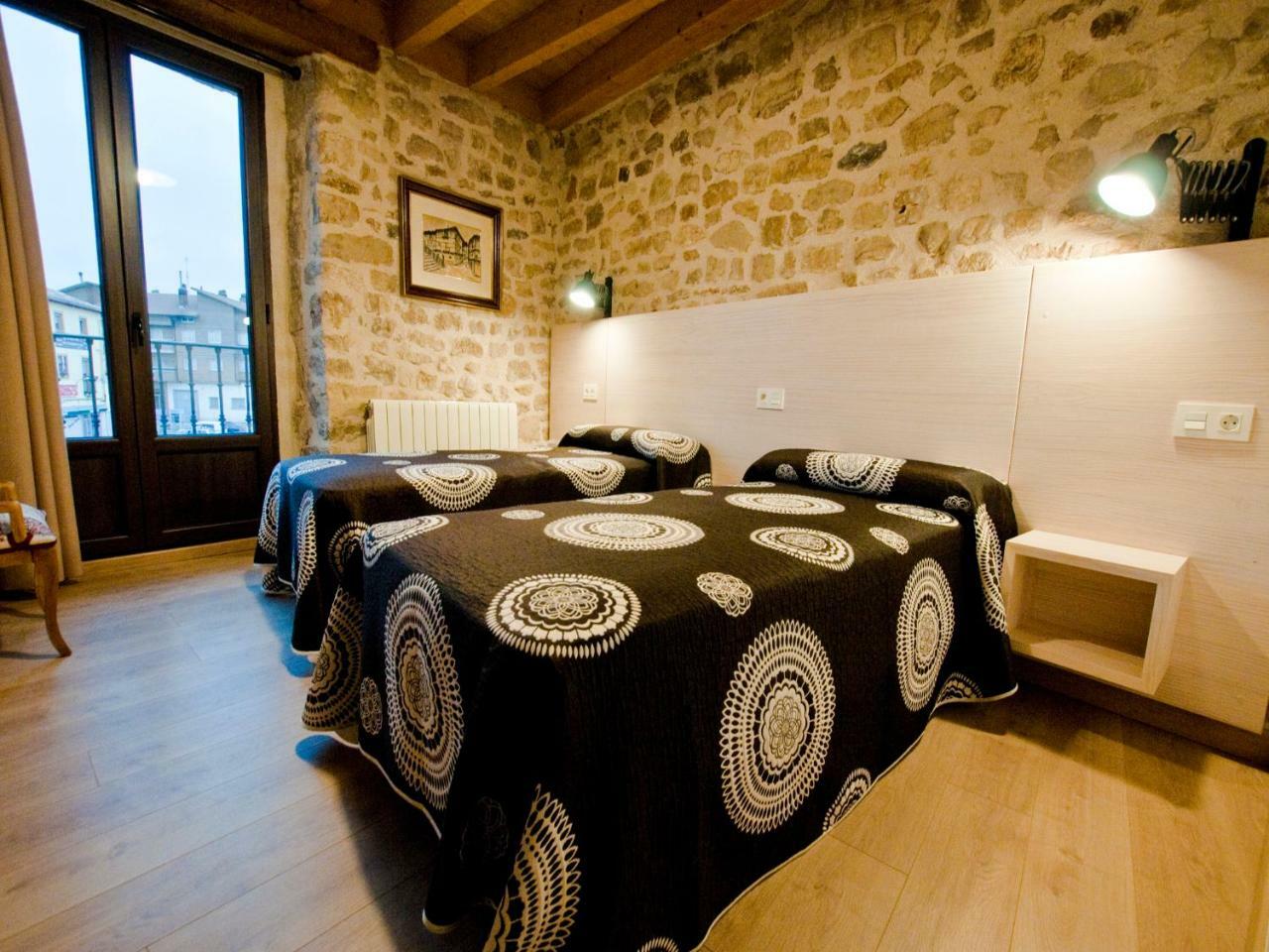 La Casa De Beli Otel Tardajos Dış mekan fotoğraf